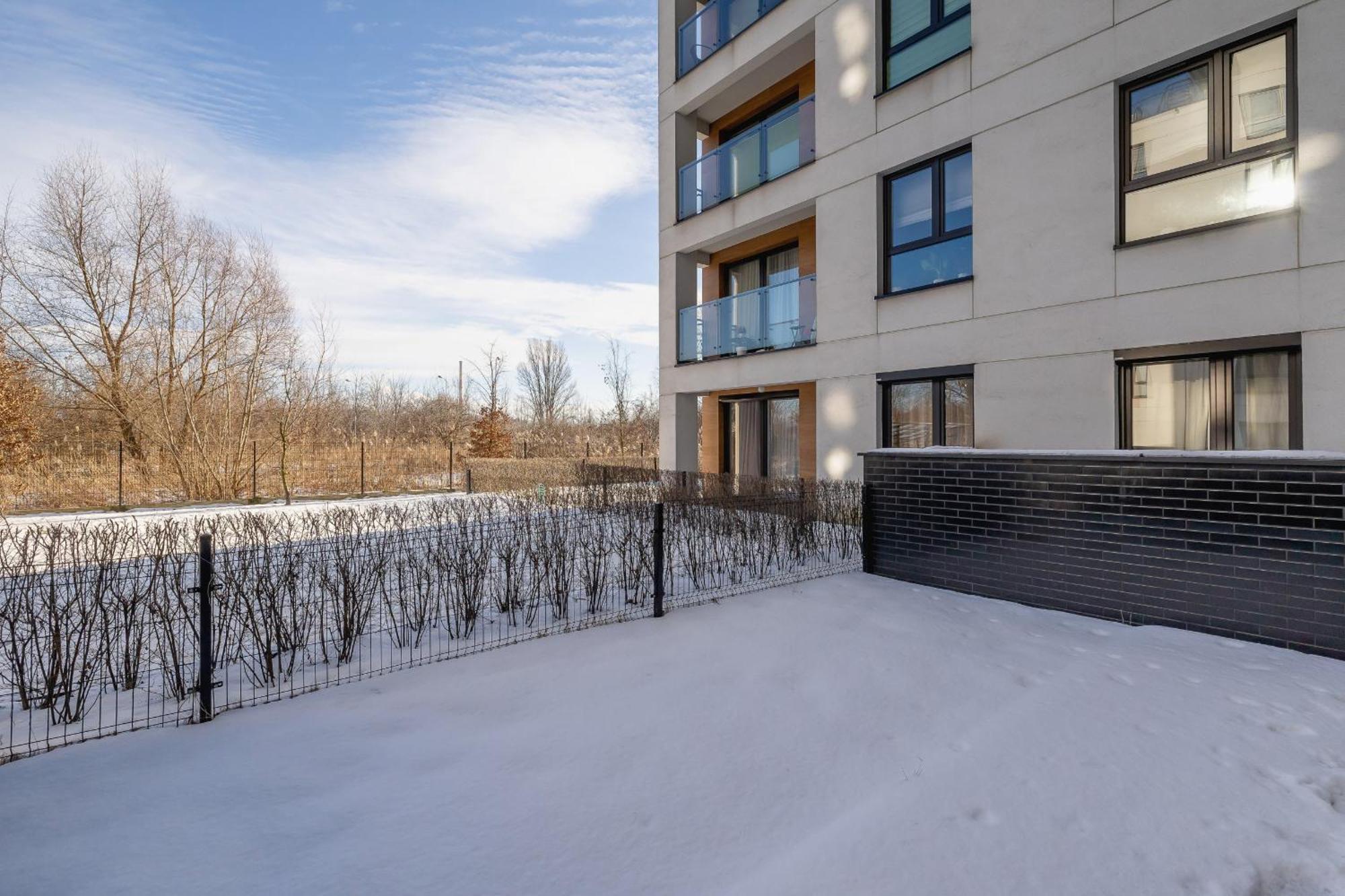 Dabska Studio With Terrace & Parking By Noclegi Renters Krakow Luaran gambar